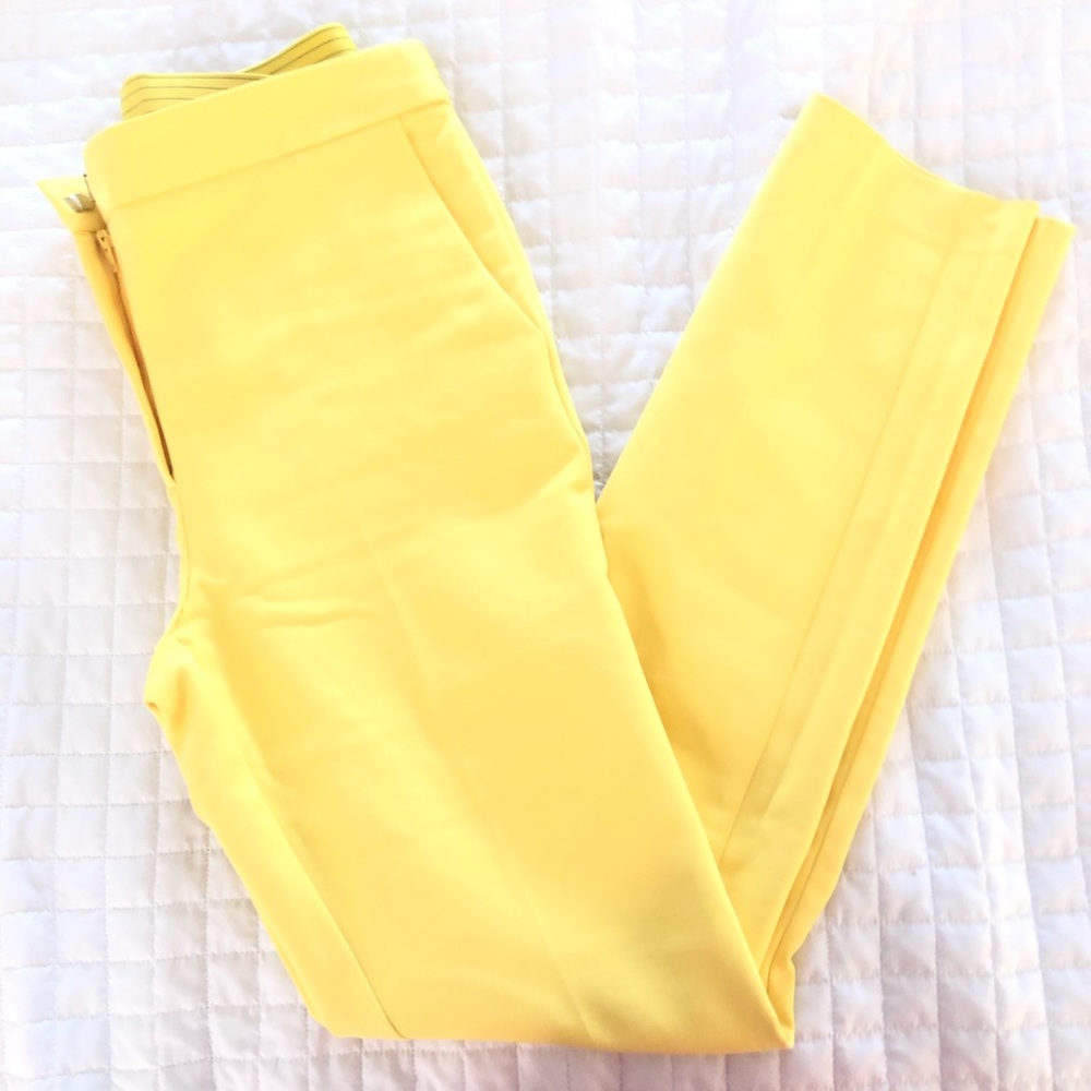 Zara paints size S